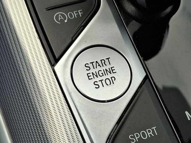 Photo of 2023 Alpine White BMW 430