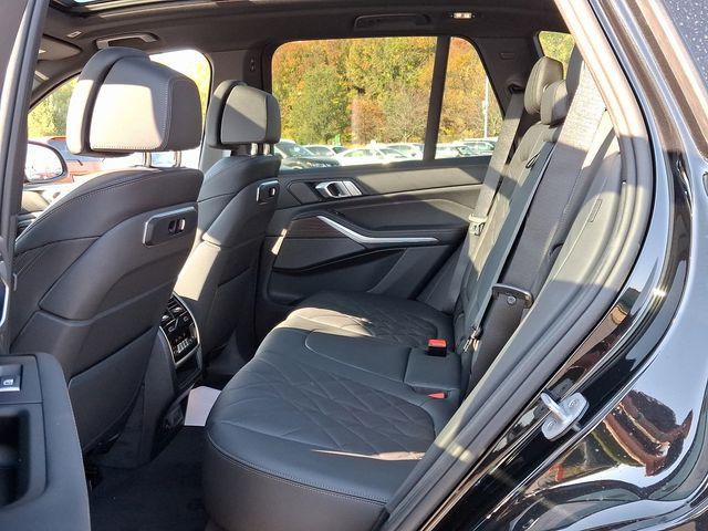 Photo of 2025 Black Sapphire Metallic BMW X5