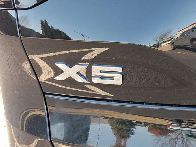 Photo of 2025 Black Sapphire Metallic BMW X5