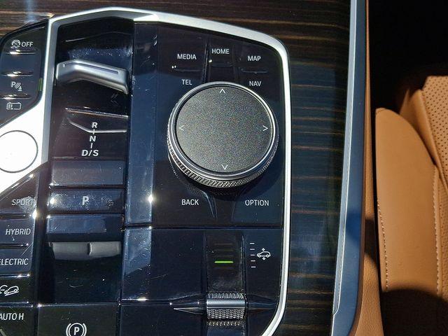 Photo of 2025 White Metallic BMW X5