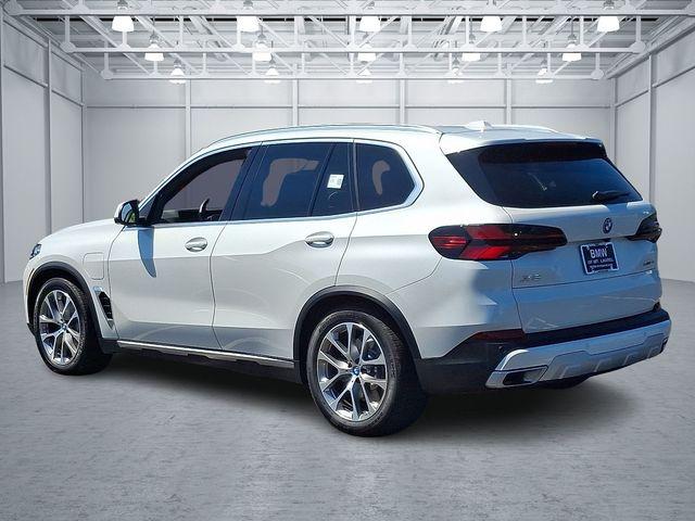 Photo of 2025 White Metallic BMW X5