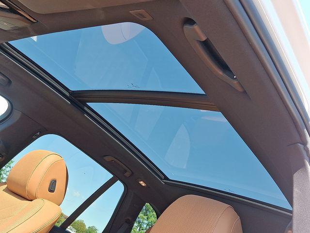 Photo of 2025 White Metallic BMW X5