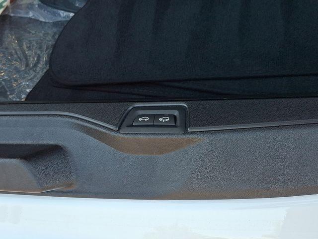 Photo of 2025 White Metallic BMW X5