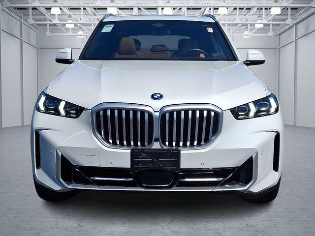 Photo of 2025 White Metallic BMW X5