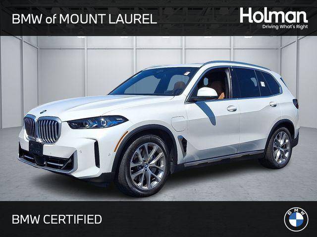 Photo of 2025 White Metallic BMW X5
