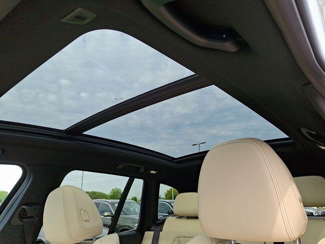 Photo of 2024 White Metallic BMW X3