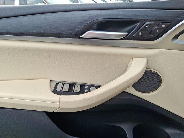 Photo of 2024 White Metallic BMW X3