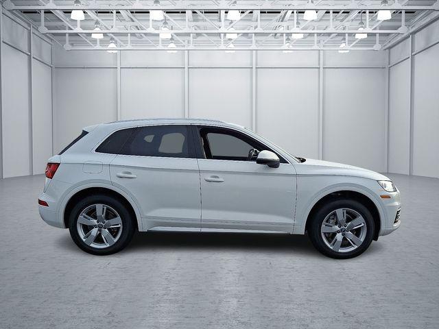 Photo of 2019 Ibis White Audi Q5