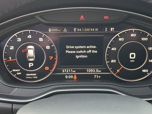 Photo of 2019 Ibis White Audi Q5