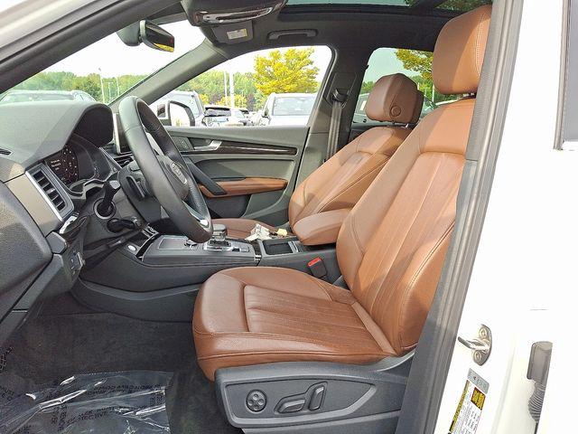 Photo of 2019 Ibis White Audi Q5