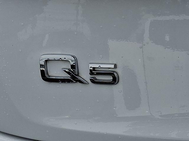Photo of 2019 Ibis White Audi Q5