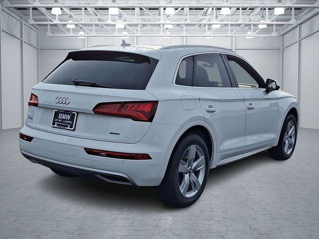 Photo of 2019 Ibis White Audi Q5