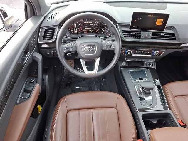 Photo of 2019 Ibis White Audi Q5