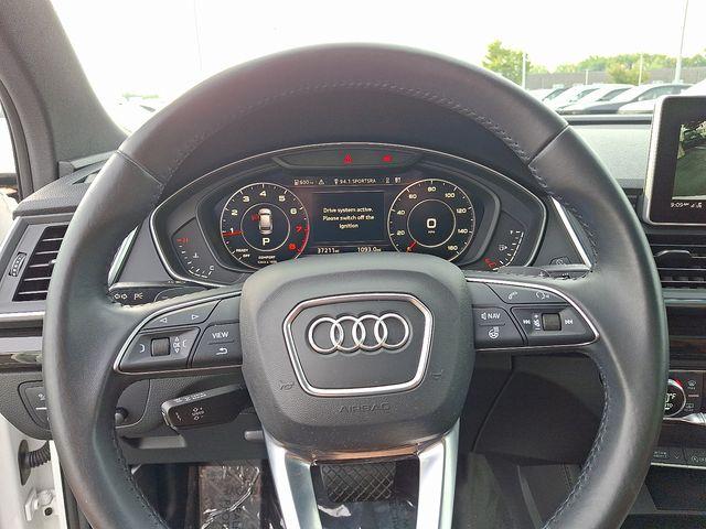 Photo of 2019 Ibis White Audi Q5