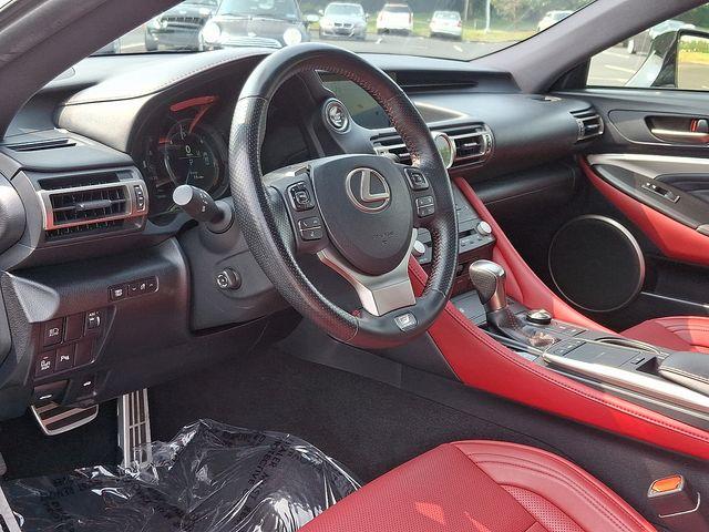 Photo of 2019 Atomic Silver Lexus RC 350