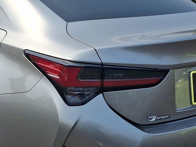 Photo of 2019 Atomic Silver Lexus RC 350