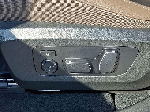 Photo of 2025 Alpine White BMW X3