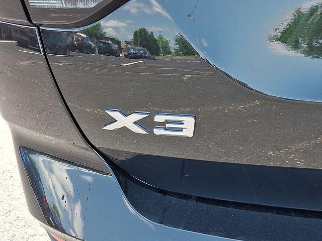 Photo of 2022 Black Sapphire Metallic BMW X3