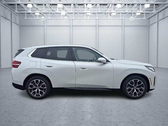 Photo of 2025 Mineral White Metallic BMW X3