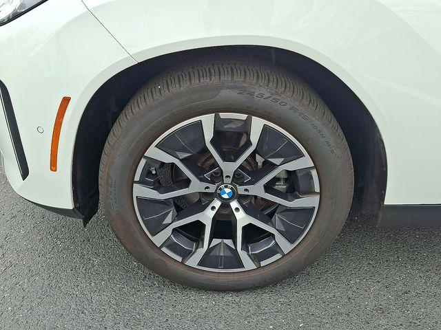 Photo of 2025 Mineral White Metallic BMW X3