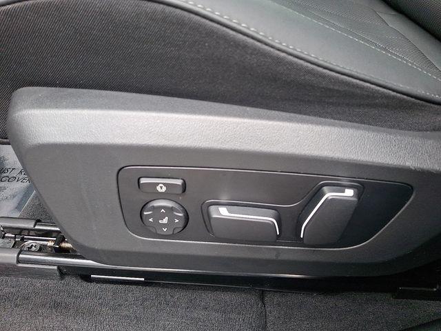 Photo of 2025 Mineral White Metallic BMW X3