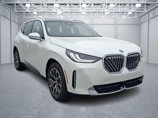 Photo of 2025 Mineral White Metallic BMW X3
