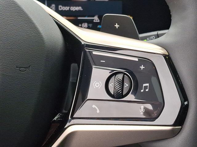 Photo of 2025 Mineral White Metallic BMW X3