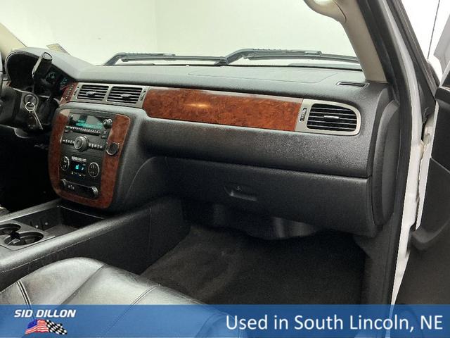 Photo of 2009 White Chevrolet Silverado 1500