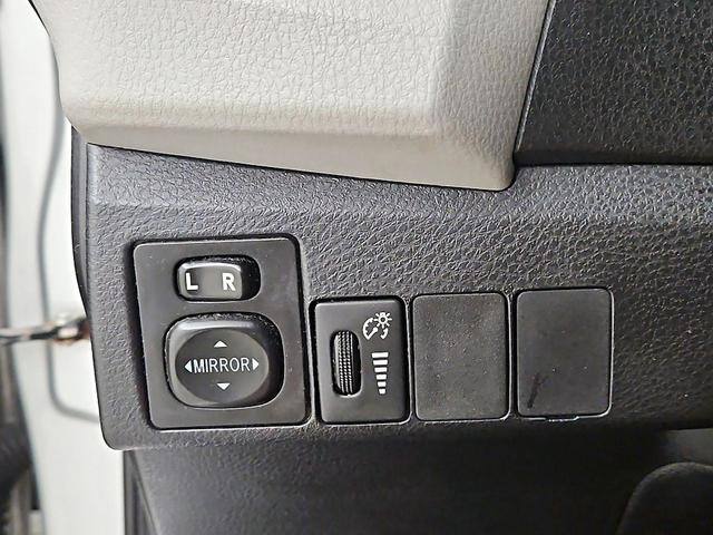 Photo of 2014 Silver Toyota Corolla