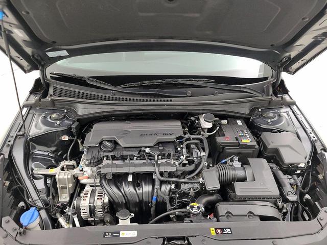 Photo of 2023 Black Hyundai ELANTRA