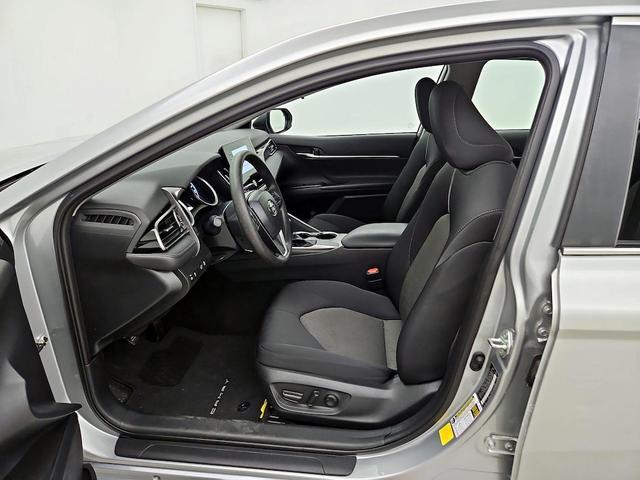 Photo of 2021 Silver Toyota Camry