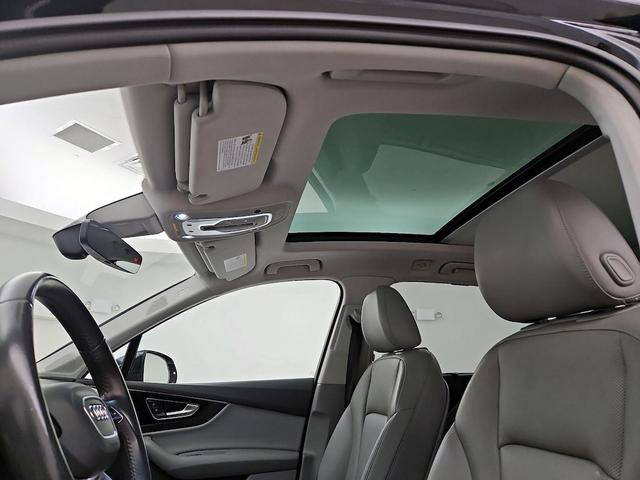 Photo of 2018 Blue Audi Q7