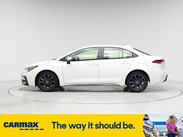 Photo of 2024 White Toyota Corolla