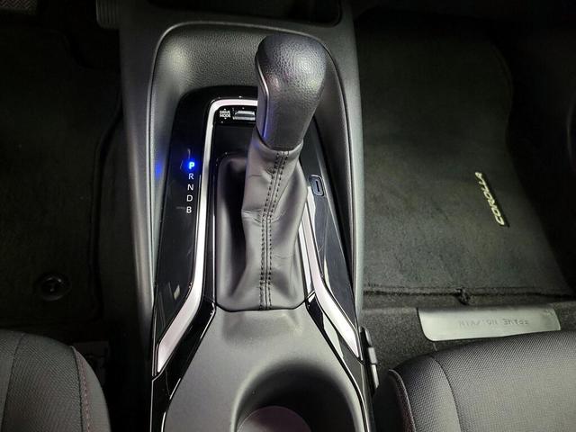 Photo of 2024 White Toyota Corolla