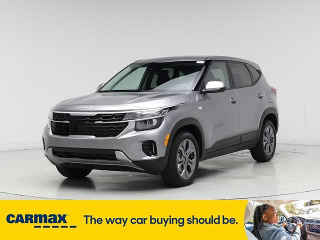 Photo of 2024 Gray Kia Seltos