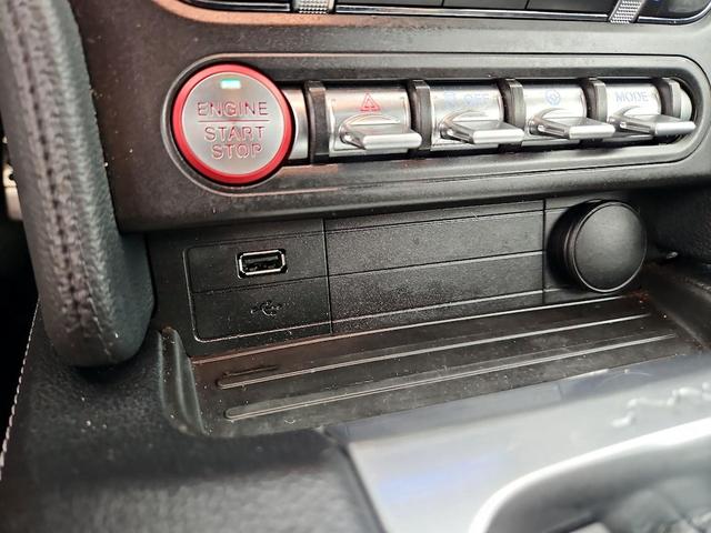 Photo of 2021 Black Ford Mustang
