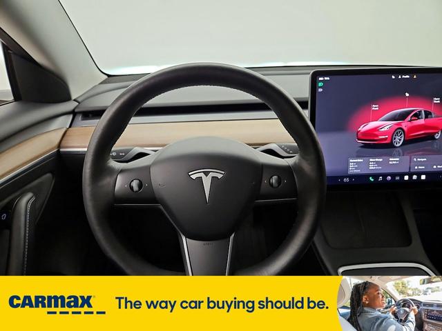 Photo of 2022 Red Tesla Model 3