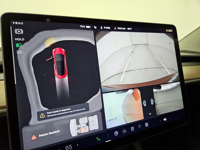 Photo of 2022 Red Tesla Model 3