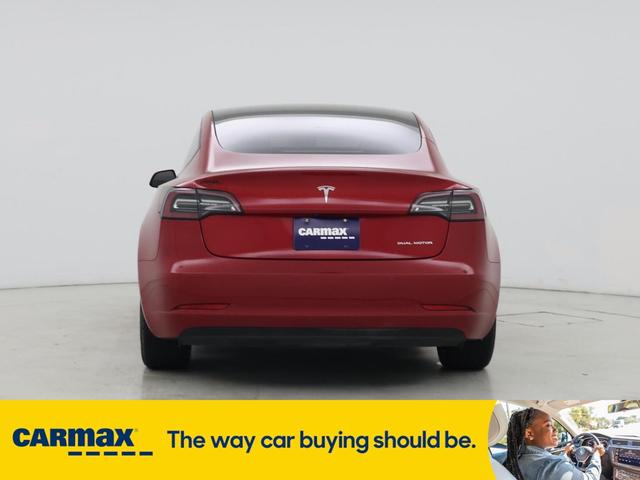 Photo of 2022 Red Tesla Model 3