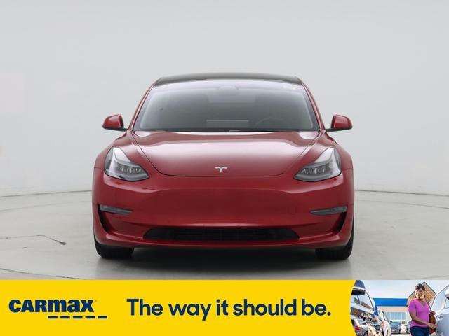 Photo of 2022 Red Tesla Model 3