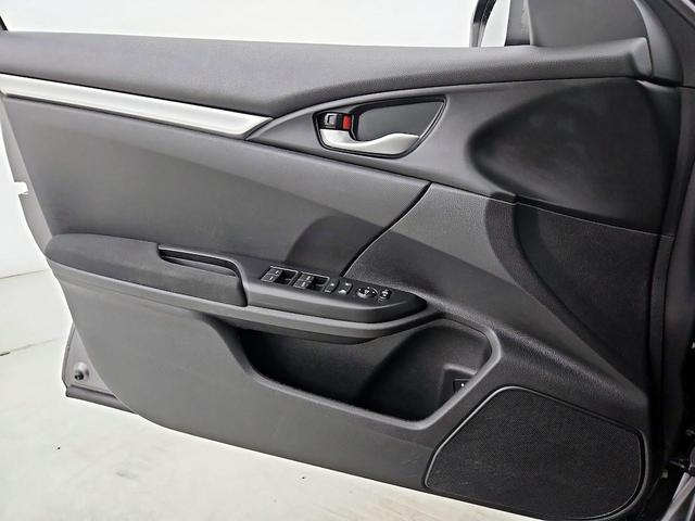 Photo of 2019 Gray Honda Civic
