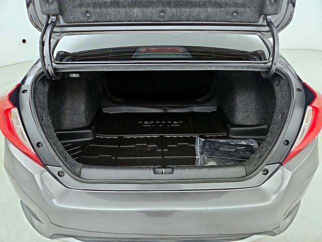 Photo of 2019 Gray Honda Civic
