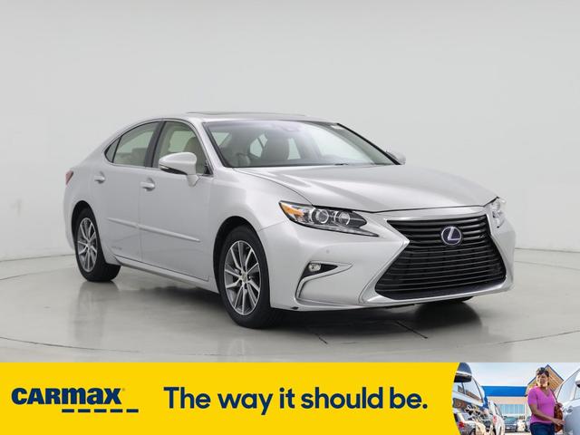 2016 Lexus Es 300h
