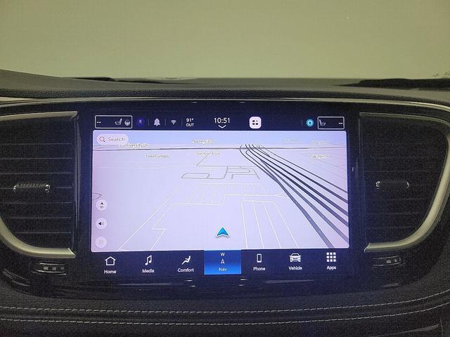 Photo of 2023 Blue Chrysler Pacifica