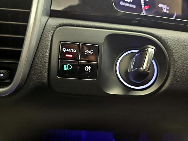 Photo of 2021 Black Porsche Cayenne