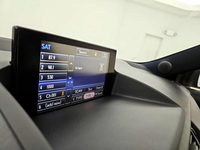 Photo of 2015 Black Lexus CT 200h