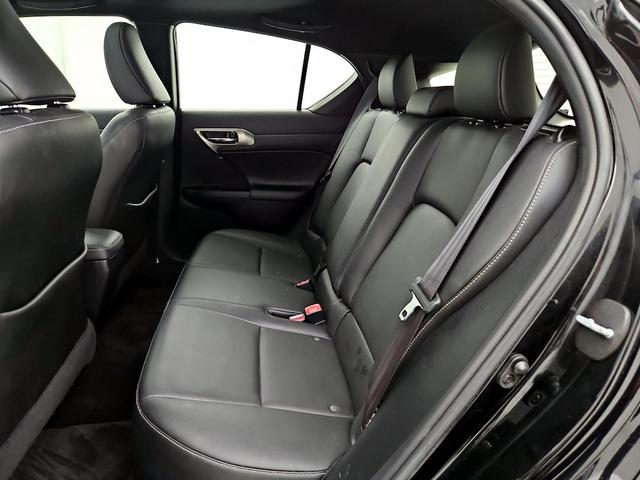 Photo of 2015 Black Lexus CT 200h