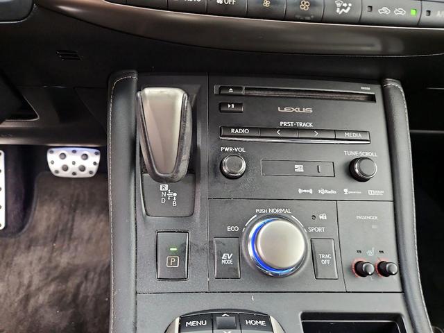 Photo of 2015 Black Lexus CT 200h