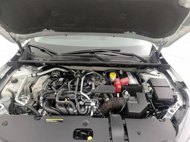 Photo of 2023 Silver Nissan Sentra