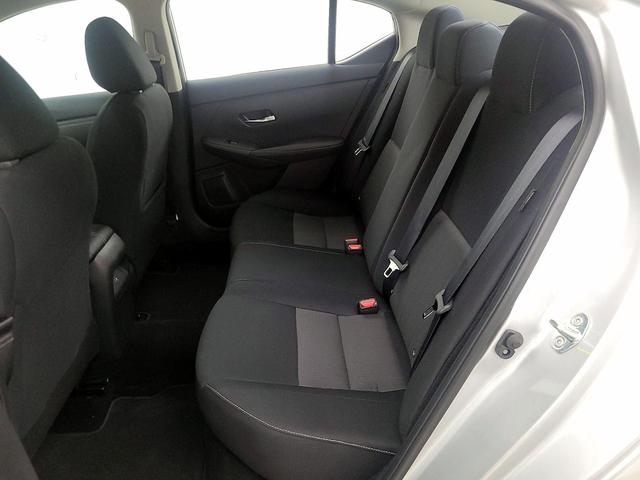 Photo of 2023 Silver Nissan Sentra